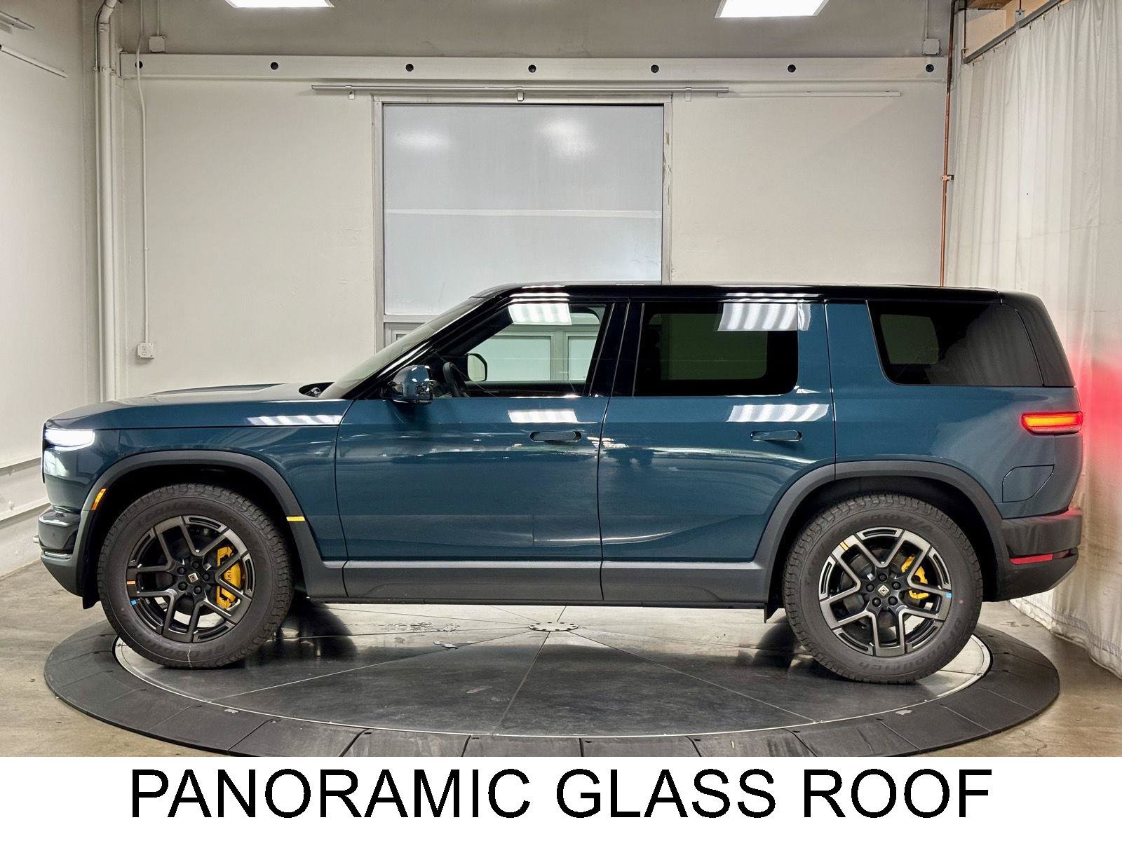 Used 2027 Rivian R2 Performance Dual AWD/4WD image 5