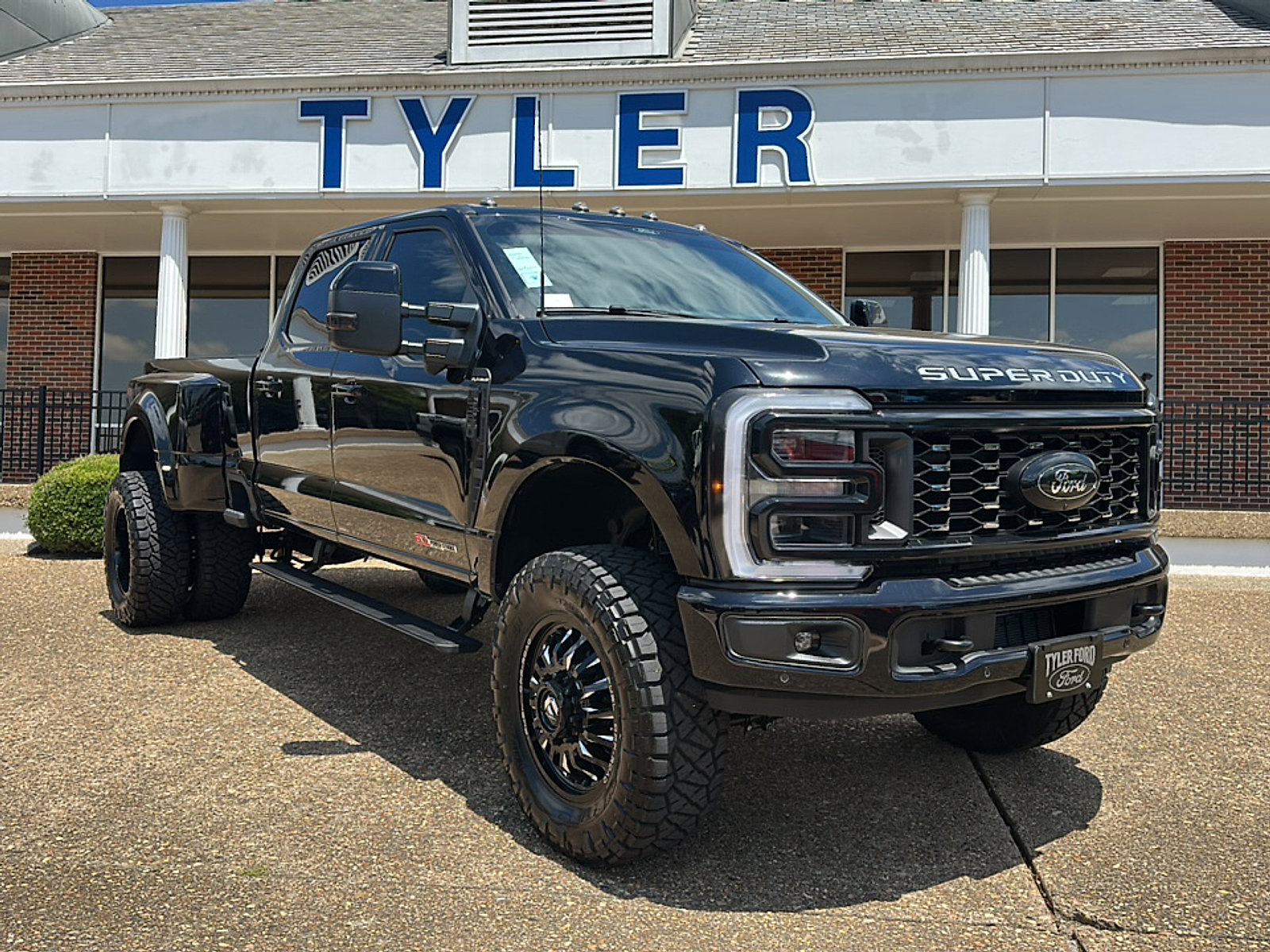 New 2026 Ford F350 Platinum AWD/4WD video 1