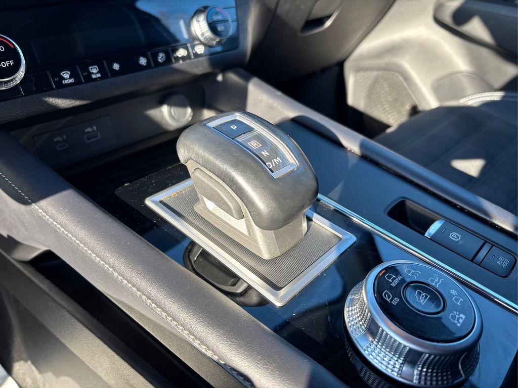 Used 2023 Mitsubishi Outlander SE image 28