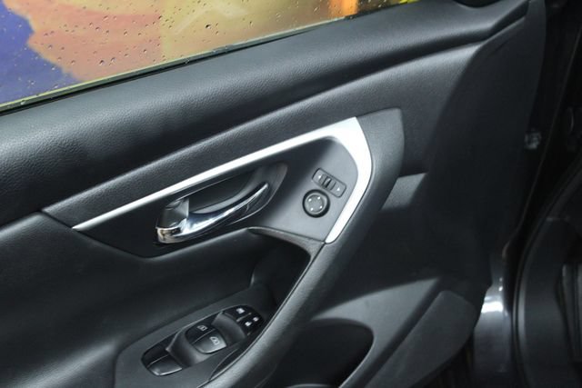 Used 2018 Nissan Altima 2.5 SV FWD image 13