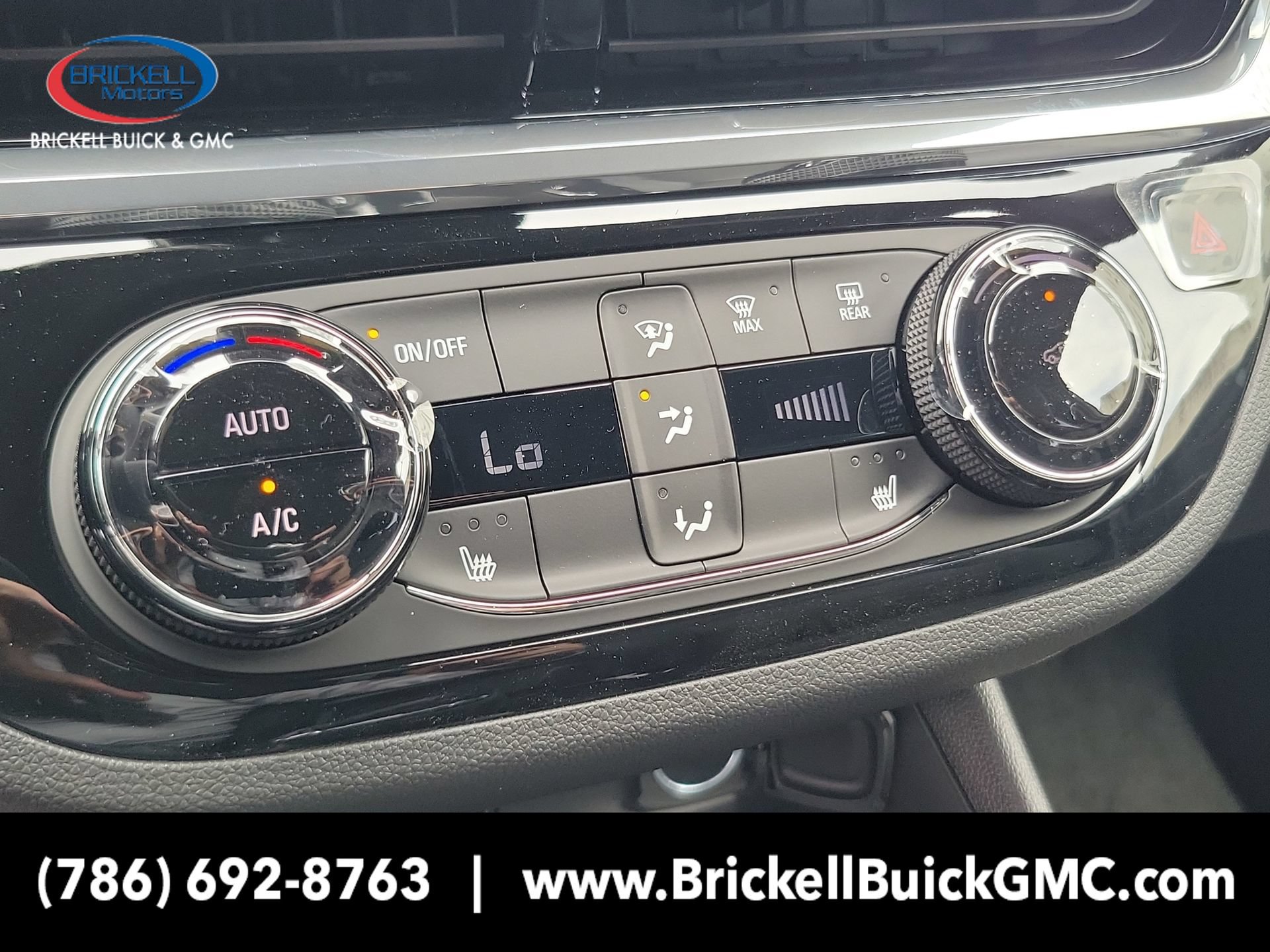 New 2026 Buick Envista Sport Touring w/ Convenience I Package FWD image 28