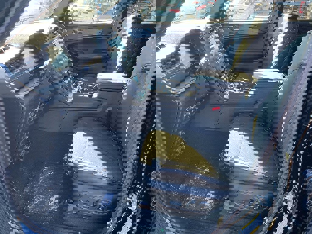 New 2025 Jeep Grand Cherokee Altitude image 19