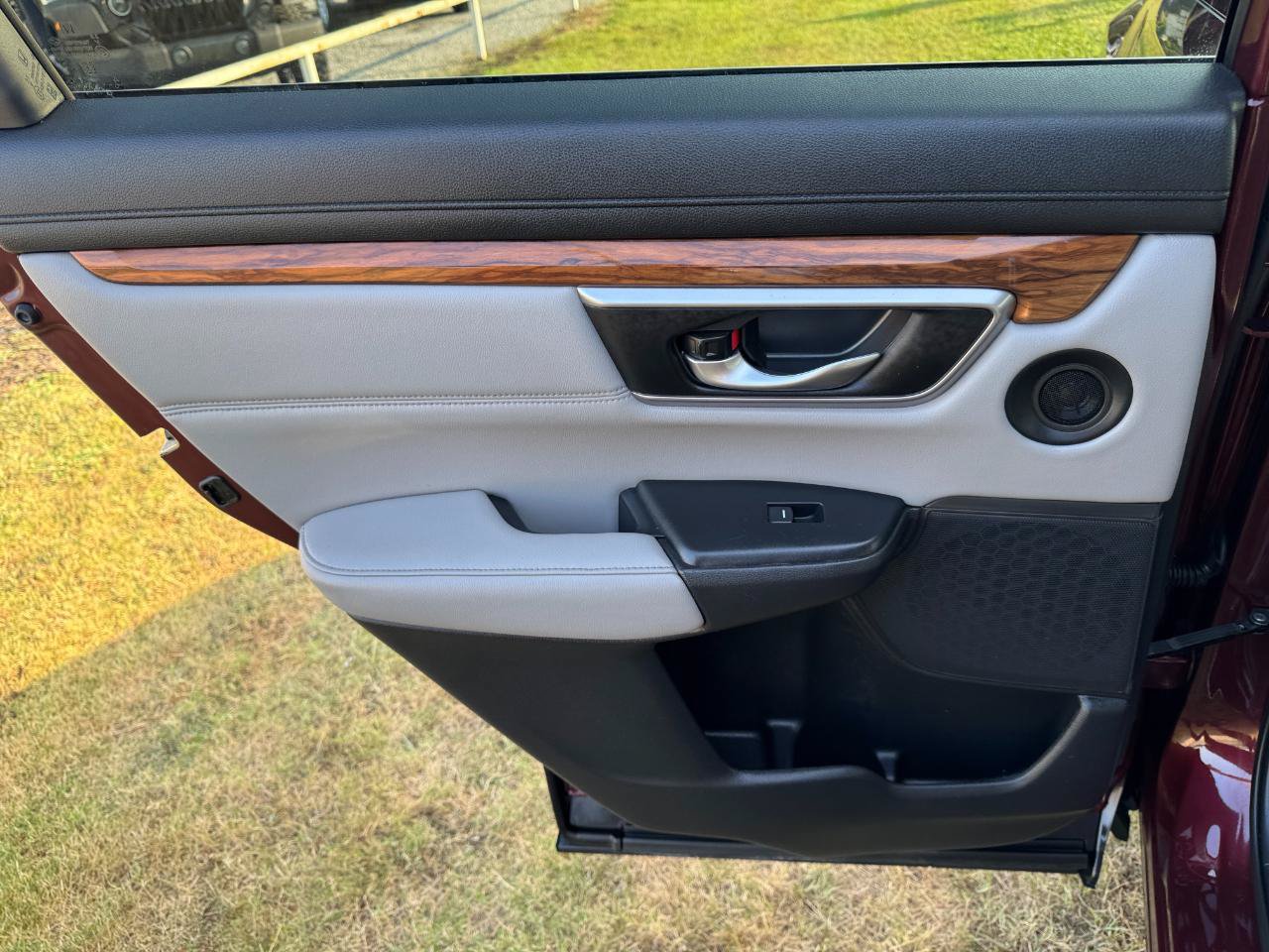 Used 2018 Honda CR-V EX-L image 17