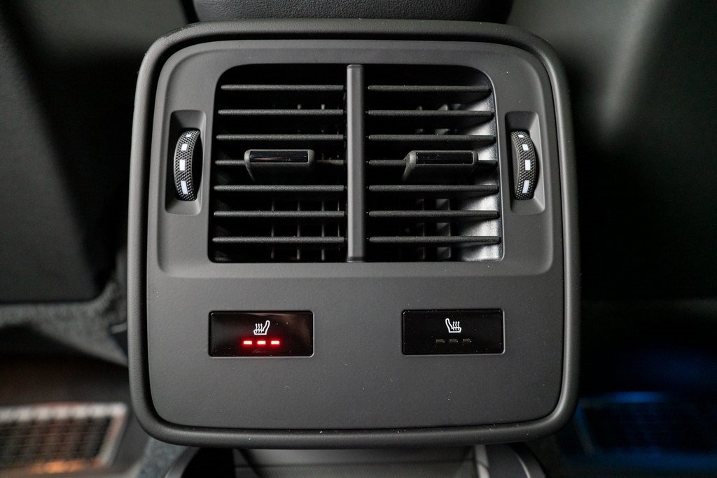 New 2026 Porsche Taycan image 38