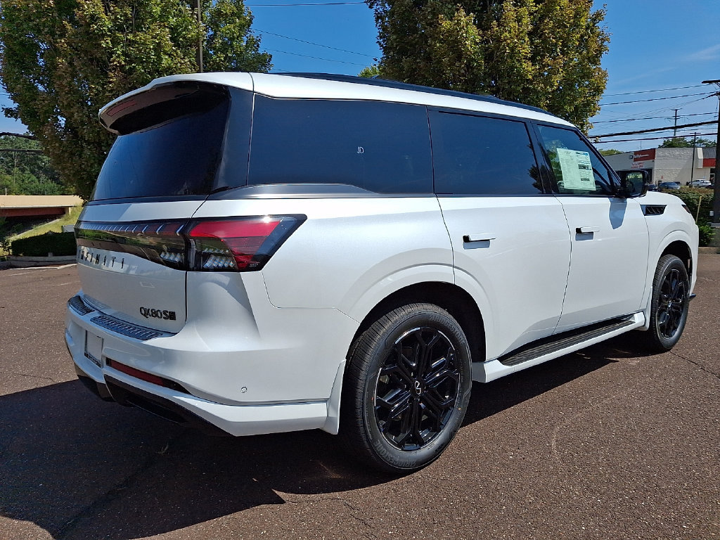 New 2027 INFINITI QX80 Sensory AWD/4WD image 4