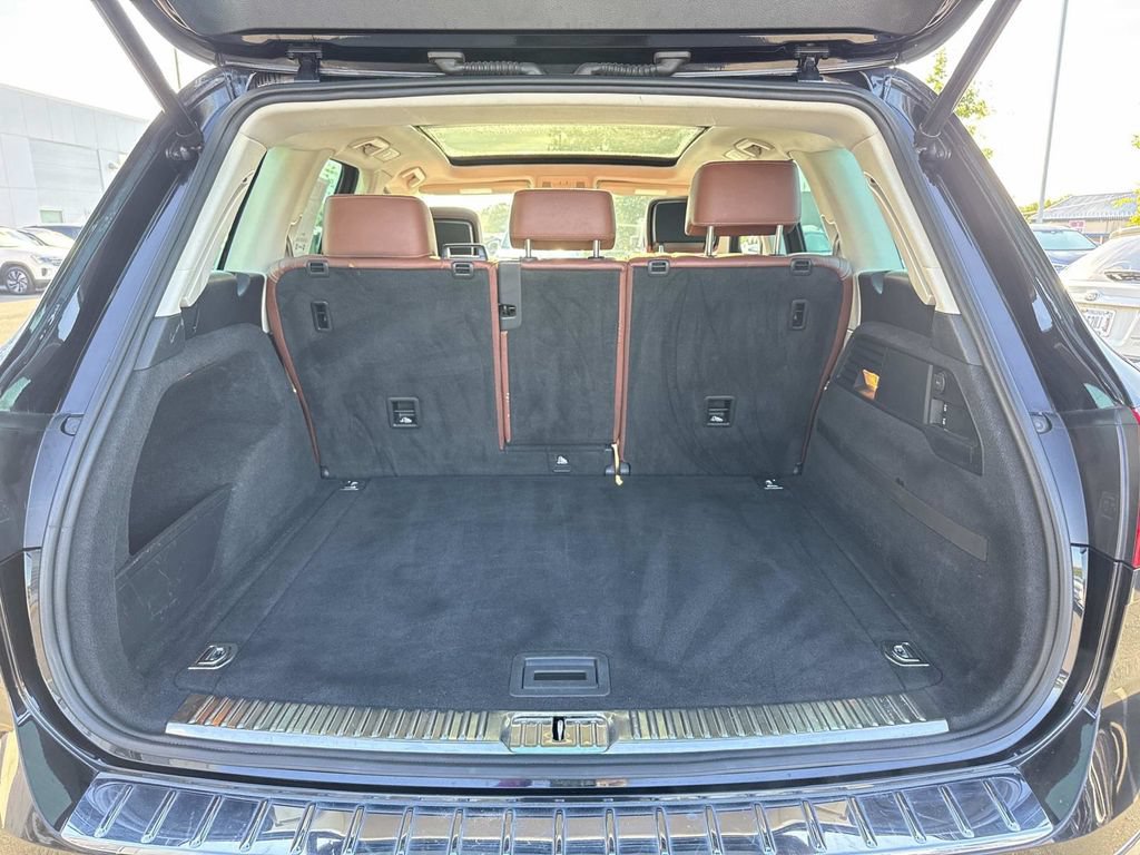 Used 2015 Volkswagen Touareg VR6 AWD/4WD image 12