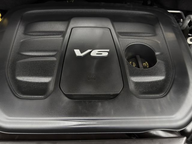 Used 2019 Jeep Grand Cherokee High Altitude RWD image 33