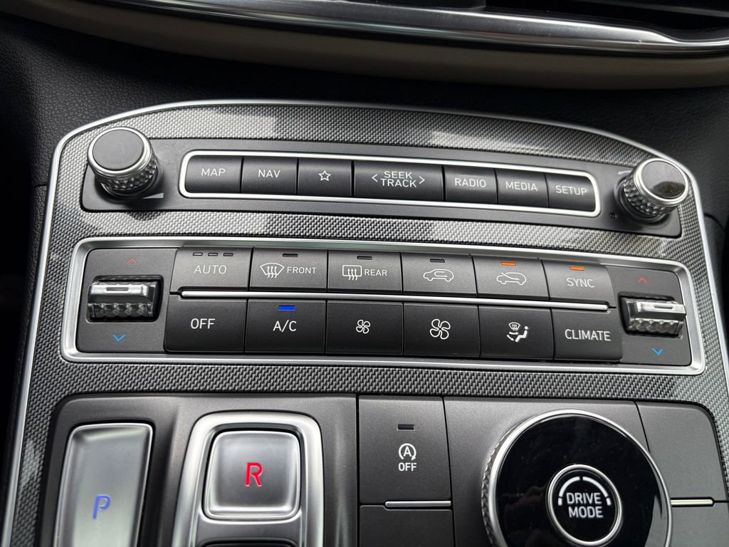 Used 2023 Hyundai Santa Fe SEL w/ Cargo Package image 24