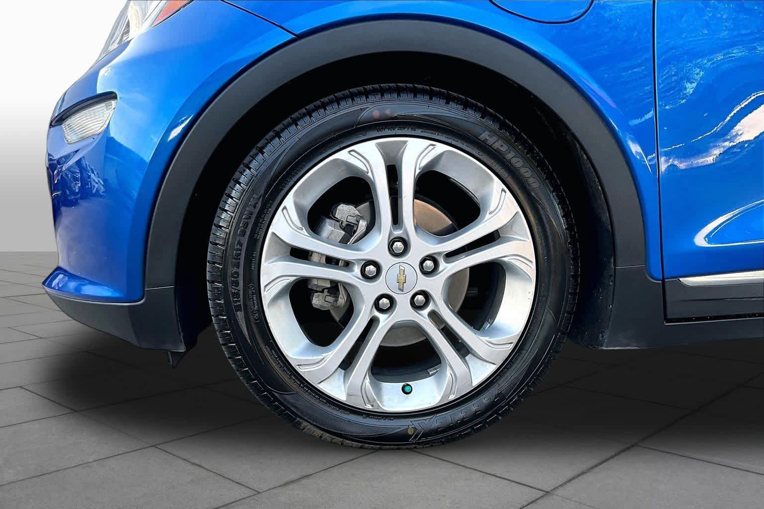 Used 2019 Chevrolet Bolt LT FWD image 9
