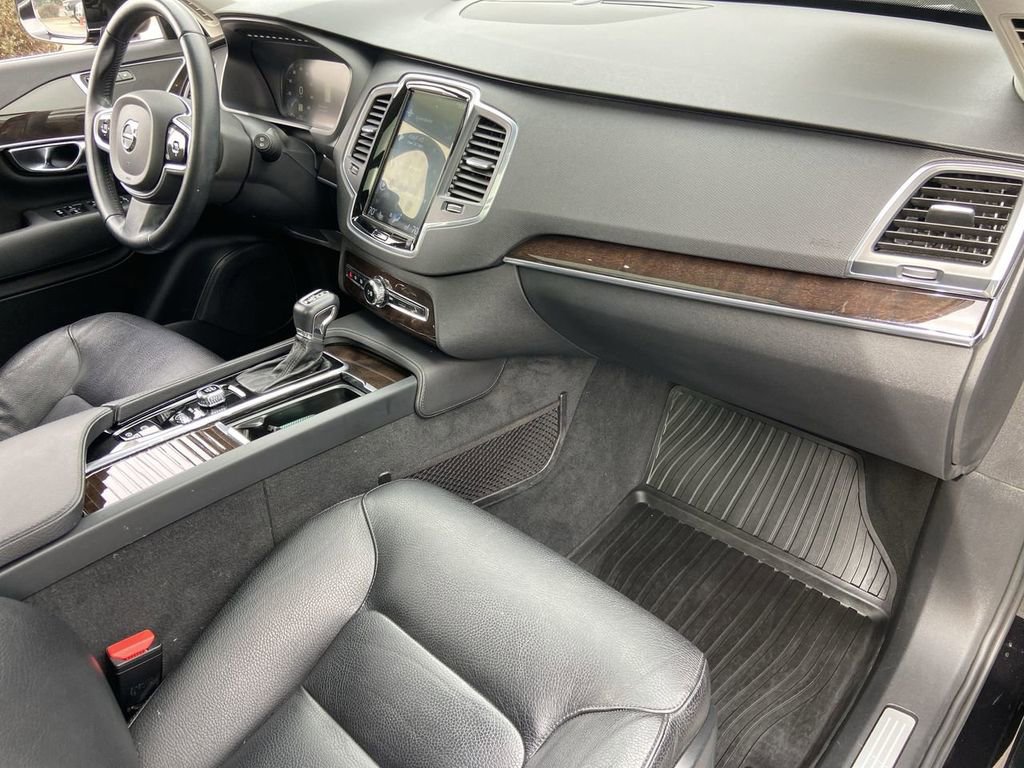 Used 2019 Volvo XC90 T6 Momentum w/ Protection Package Premier AWD/4WD image 26