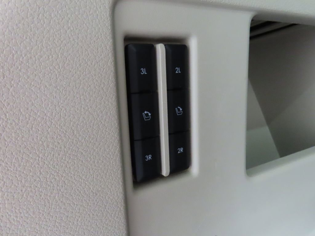 Used 2020 Lincoln Navigator Reserve w/ Luxury Package AWD/4WD image 47