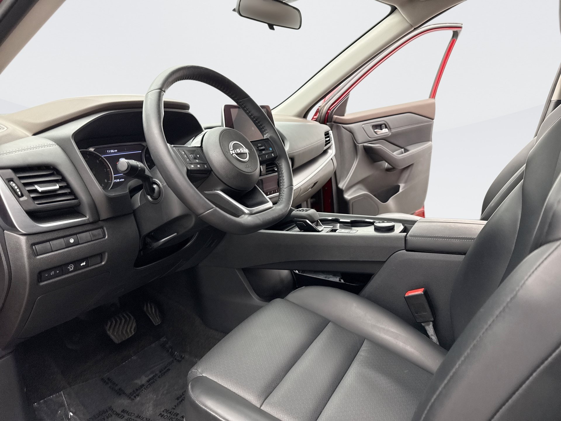 Used 2023 Nissan Rogue SV w/ SV Premium B Package AWD/4WD image 10
