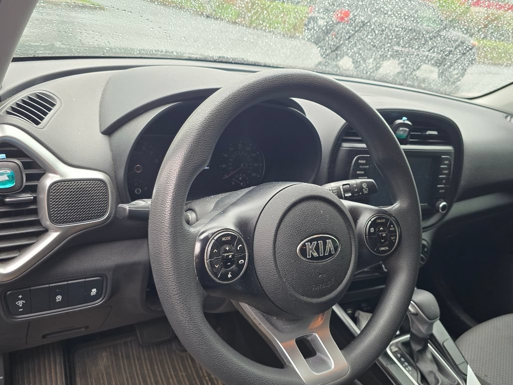 Used 2021 Kia Soul LX FWD image 5