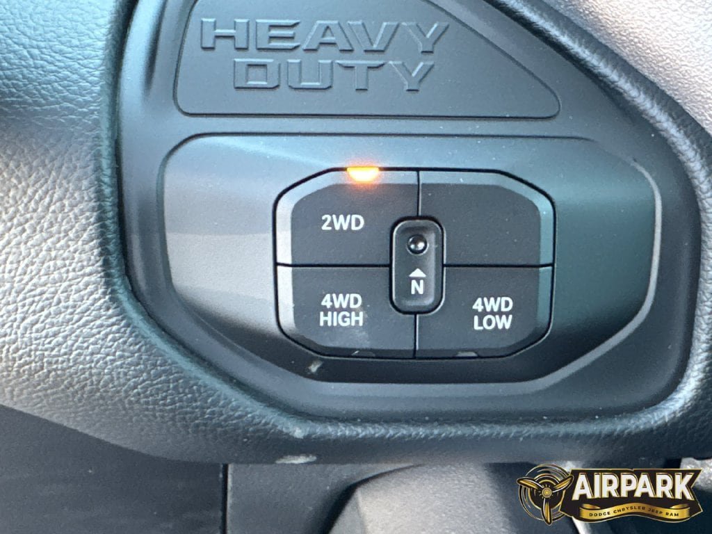 New 2026 RAM 2500 Laramie AWD/4WD image 30