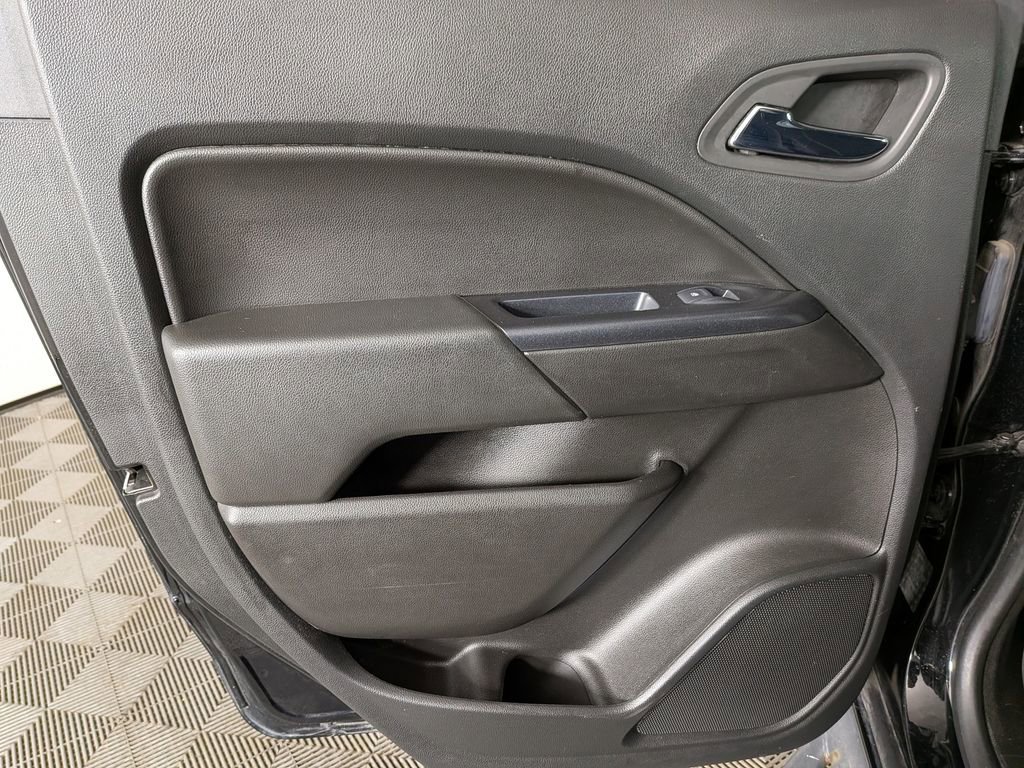 Used 2019 Chevrolet Colorado ZR2 w/ Colorado ZR2 Bison Edition image 36