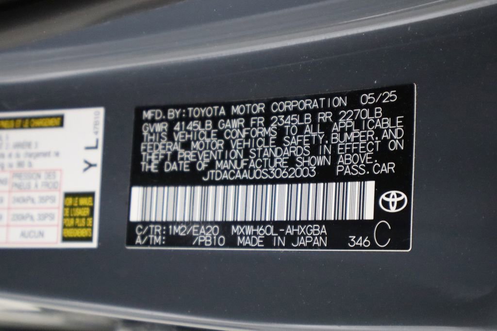 Used 2025 Toyota Prius XLE image 40