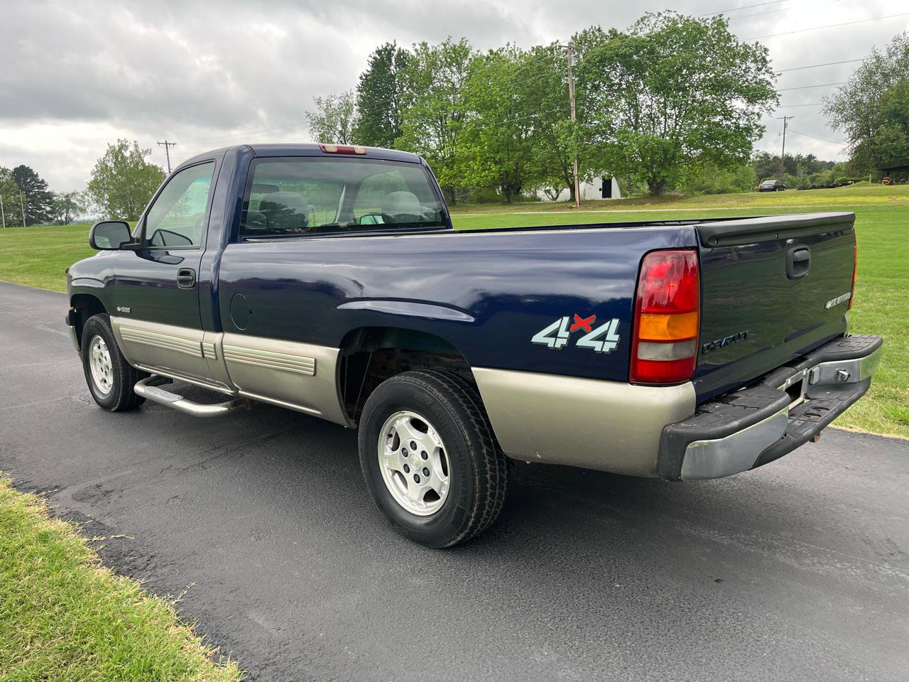 Used 2000 Chevrolet Silverado 1500 LS image 6