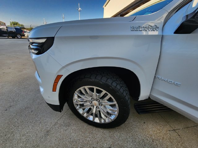 Used 2026 Chevrolet Tahoe High Country AWD/4WD image 7