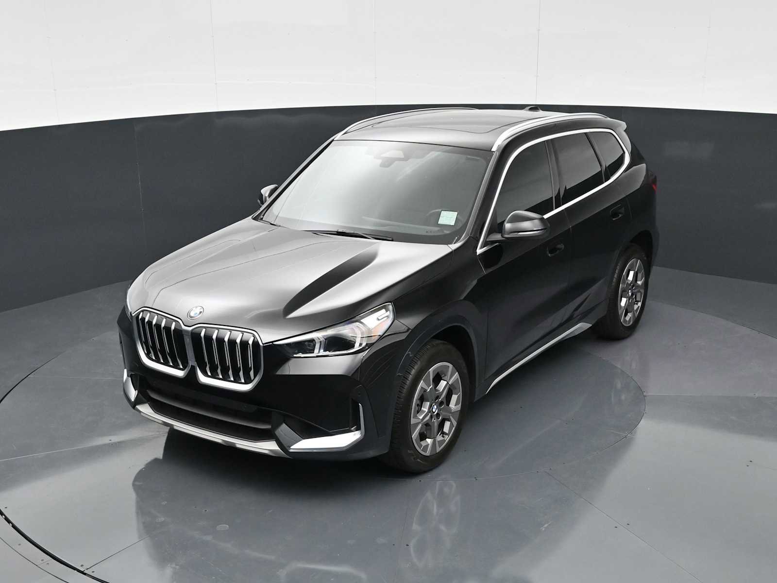 Used 2025 BMW X1 xDrive28i w/ Convenience Package image 16