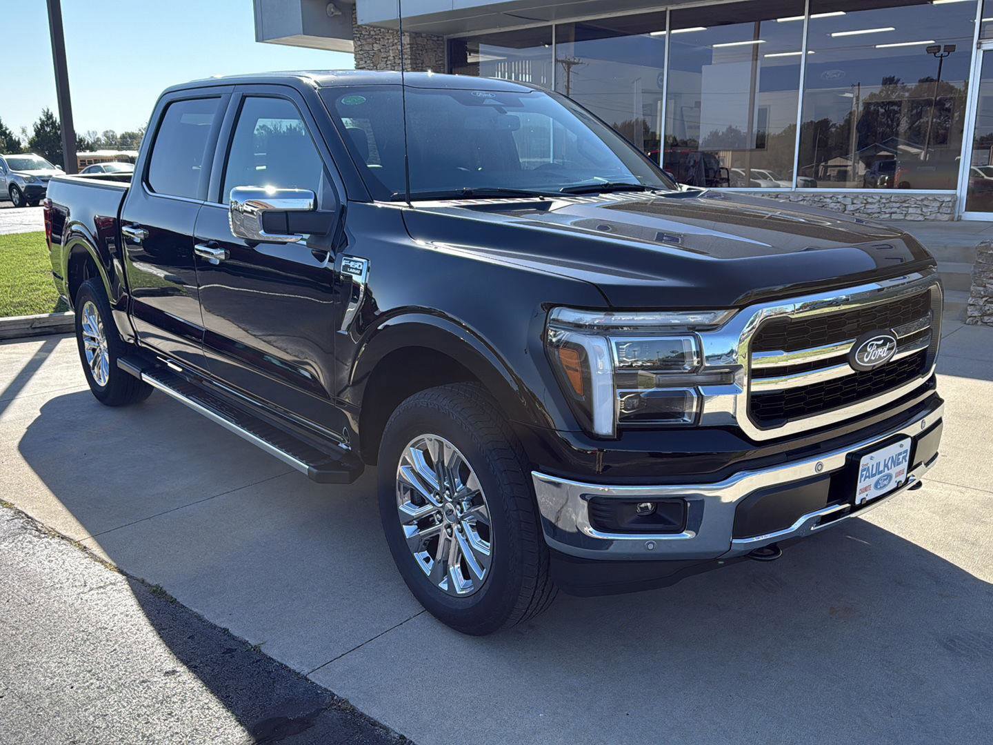 New 2025 Ford F150 Lariat w/ Equipment Group 502A High