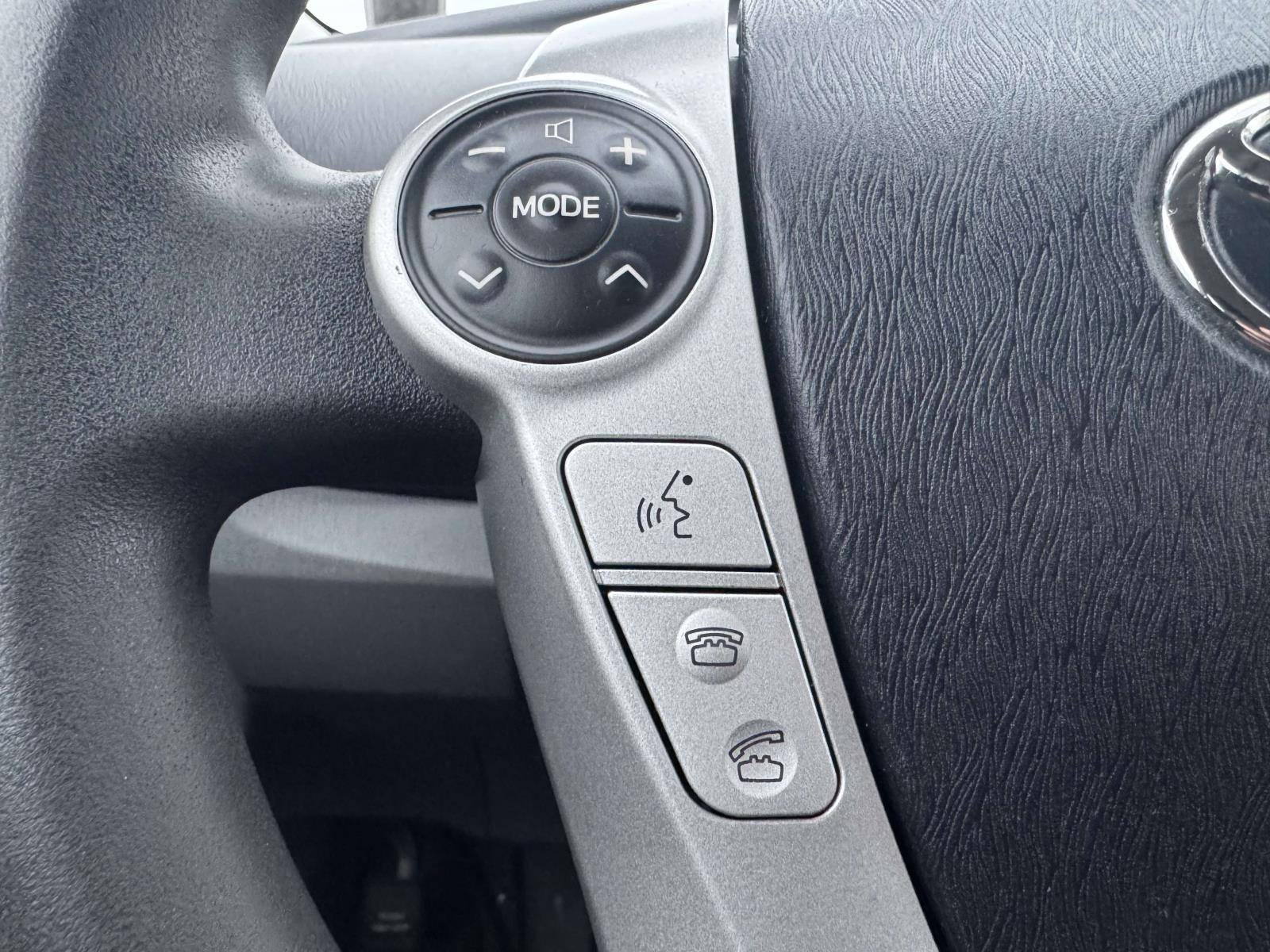 Used 2011 Toyota Prius Three image 33