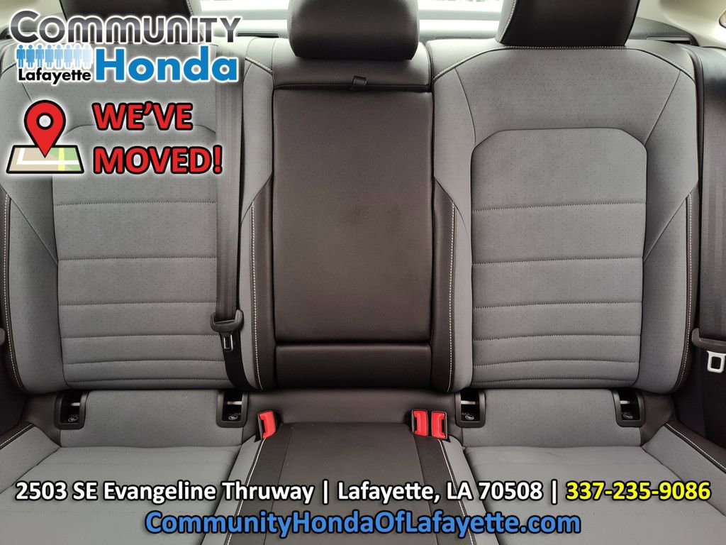 Used 2025 Volkswagen Jetta SE w/ Black Wheel Package FWD image 34
