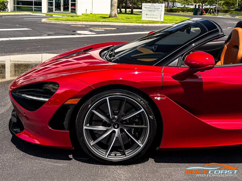 Used 2022 McLaren 720S Spider RWD image 40