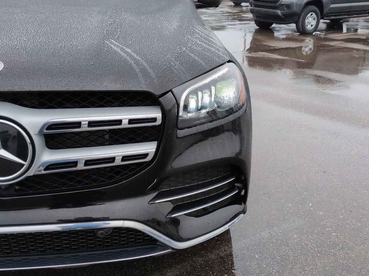 Used 2023 Mercedes-Benz GLS 450 4MATIC image 10