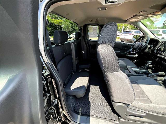 Certified 2025 Nissan Frontier SV image 16