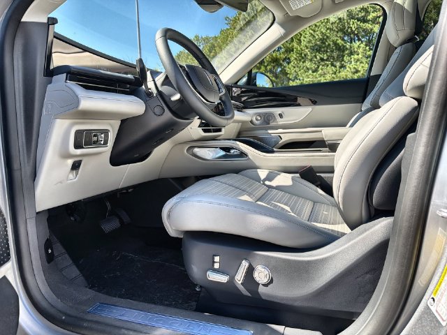 New 2026 Lincoln Nautilus Reserve AWD/4WD image 12