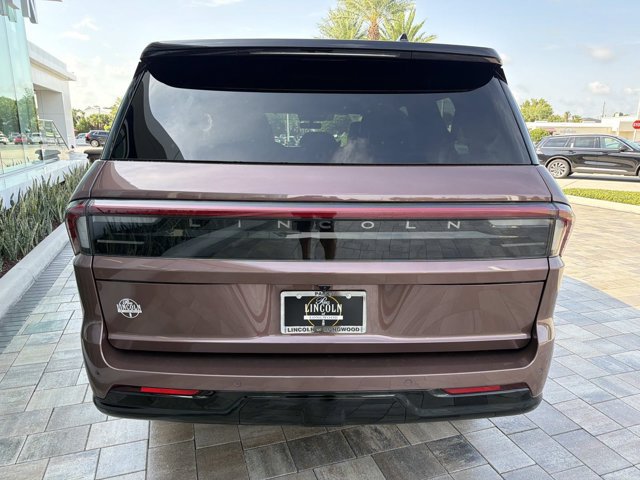 New 2027 Lincoln Navigator L Black Label AWD/4WD image 3