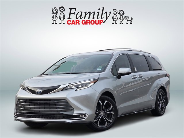 Used 2025 Toyota Sienna Platinum