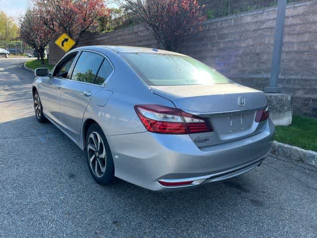 Used 2017 Honda Accord EX image 6