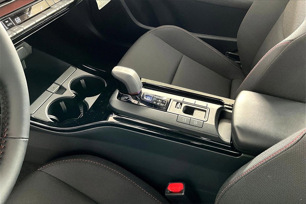 Used 2026 Toyota Prius Plug-In Hybrid image 8