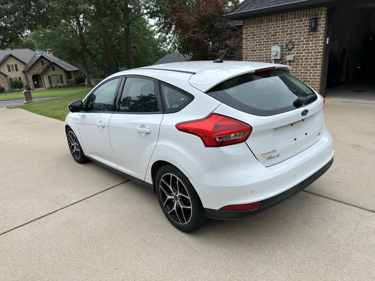 Used 2017 Ford Focus SEL image 5