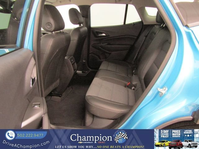 Used 2025 Chevrolet Trax LT FWD image 13