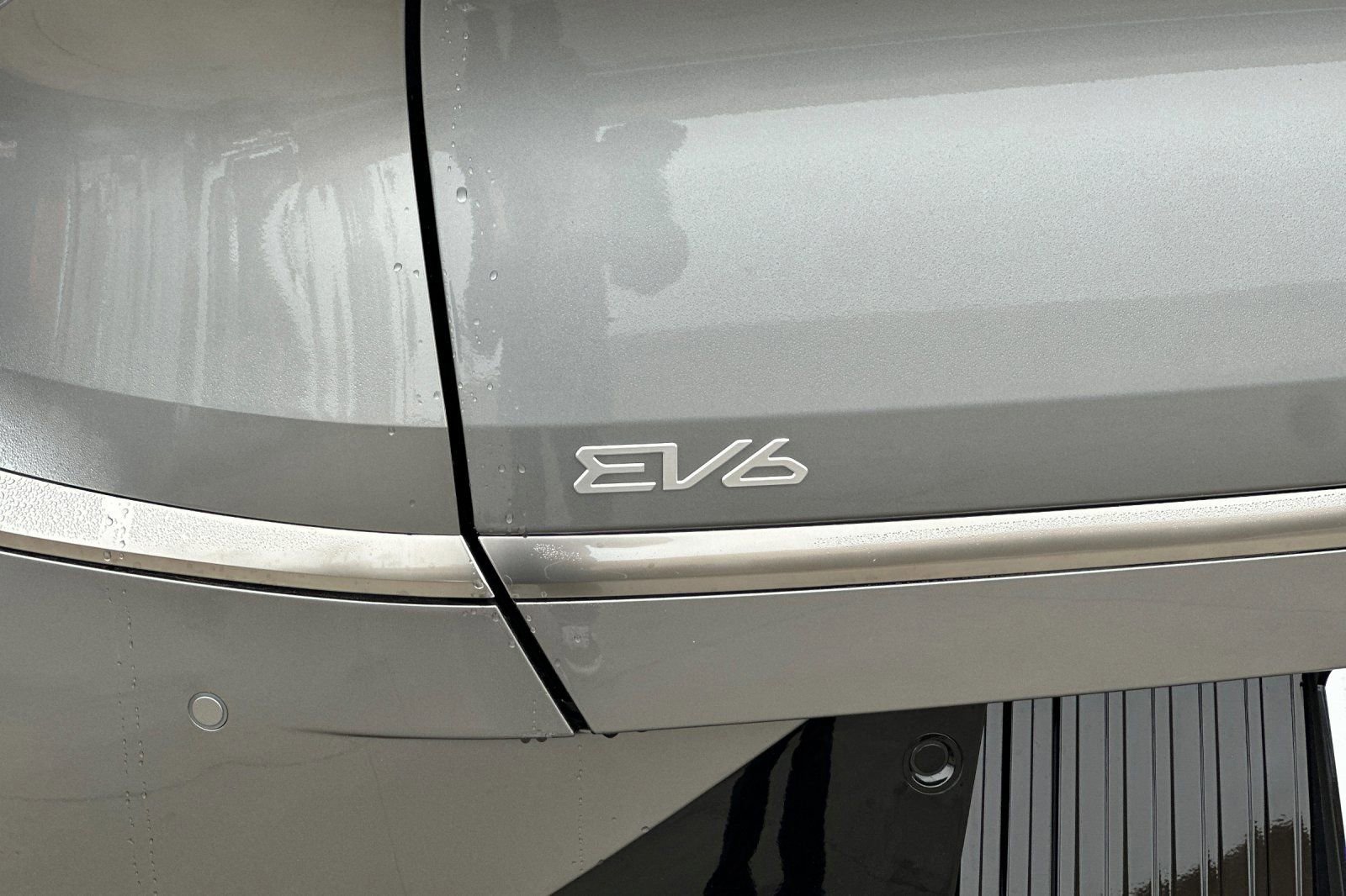 Used 2023 Kia EV6 Wind w/ Wind Technology Package image 29