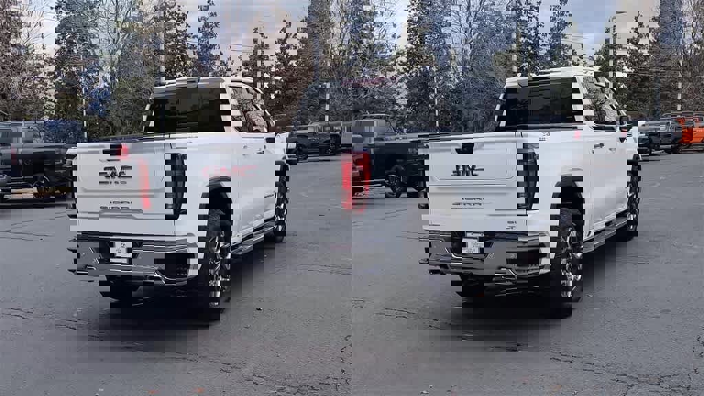 Used 2025 GMC Sierra 1500 SLT w/ SLT Premium Plus Package image 8