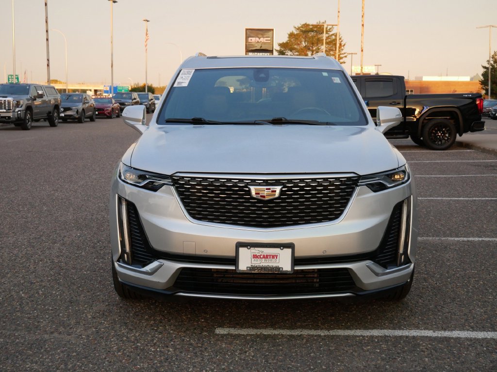 Used 2020 Cadillac XT6 Premium Luxury w/ LPO, Floor Liner Package AWD/4WD image 4