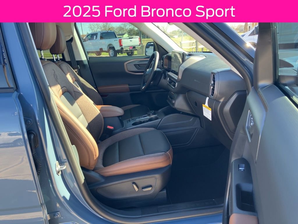 New 2025 Ford Bronco Sport Outer Banks AWD/4WD image 11