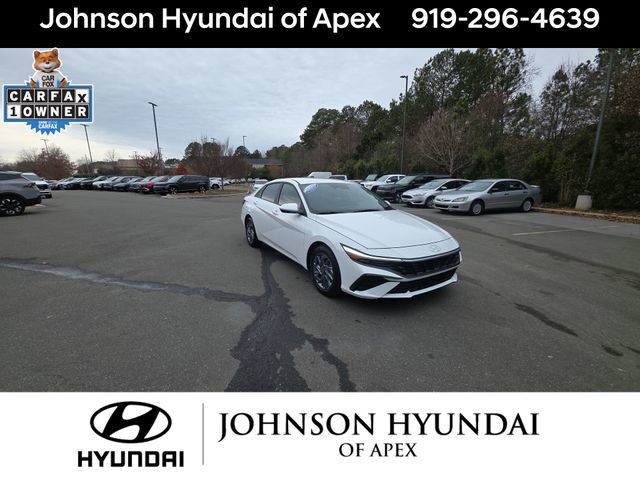 Certified 2024 Hyundai Elantra SEL image 13