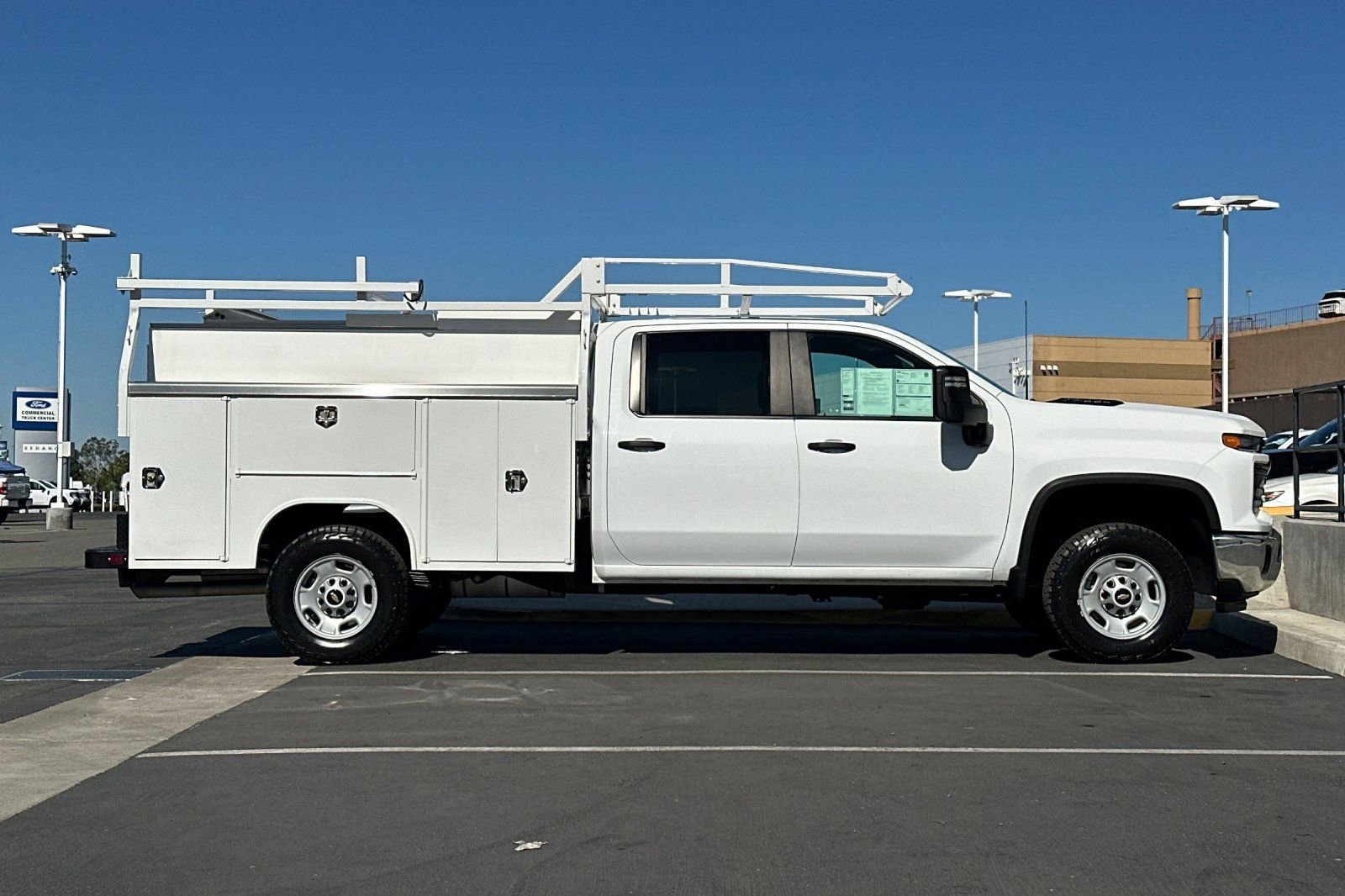 Used 2024 Chevrolet Silverado 2500 W/T w/ WT Convenience Package image 2
