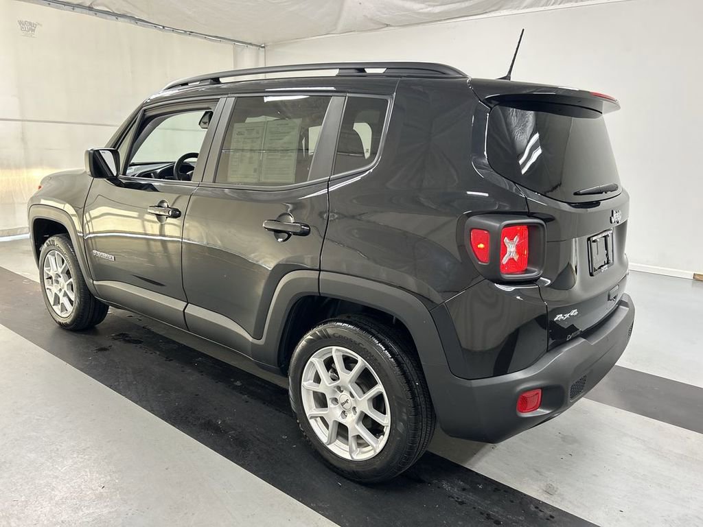 Certified 2022 Jeep Renegade Latitude w/ Convenience Group image 7