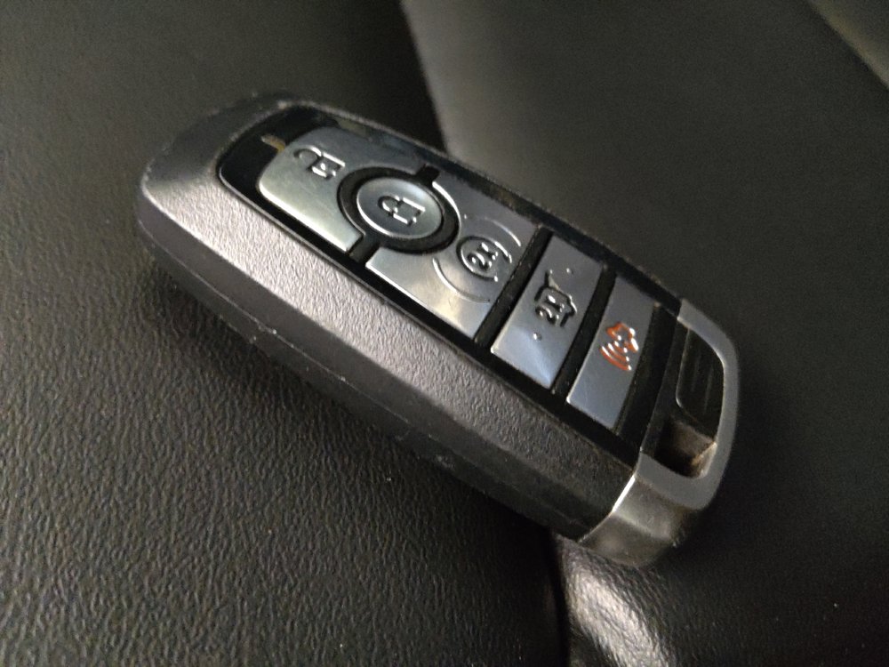 Used 2023 Ford Explorer XLT w/ Equipment Group 202A RWD image 32
