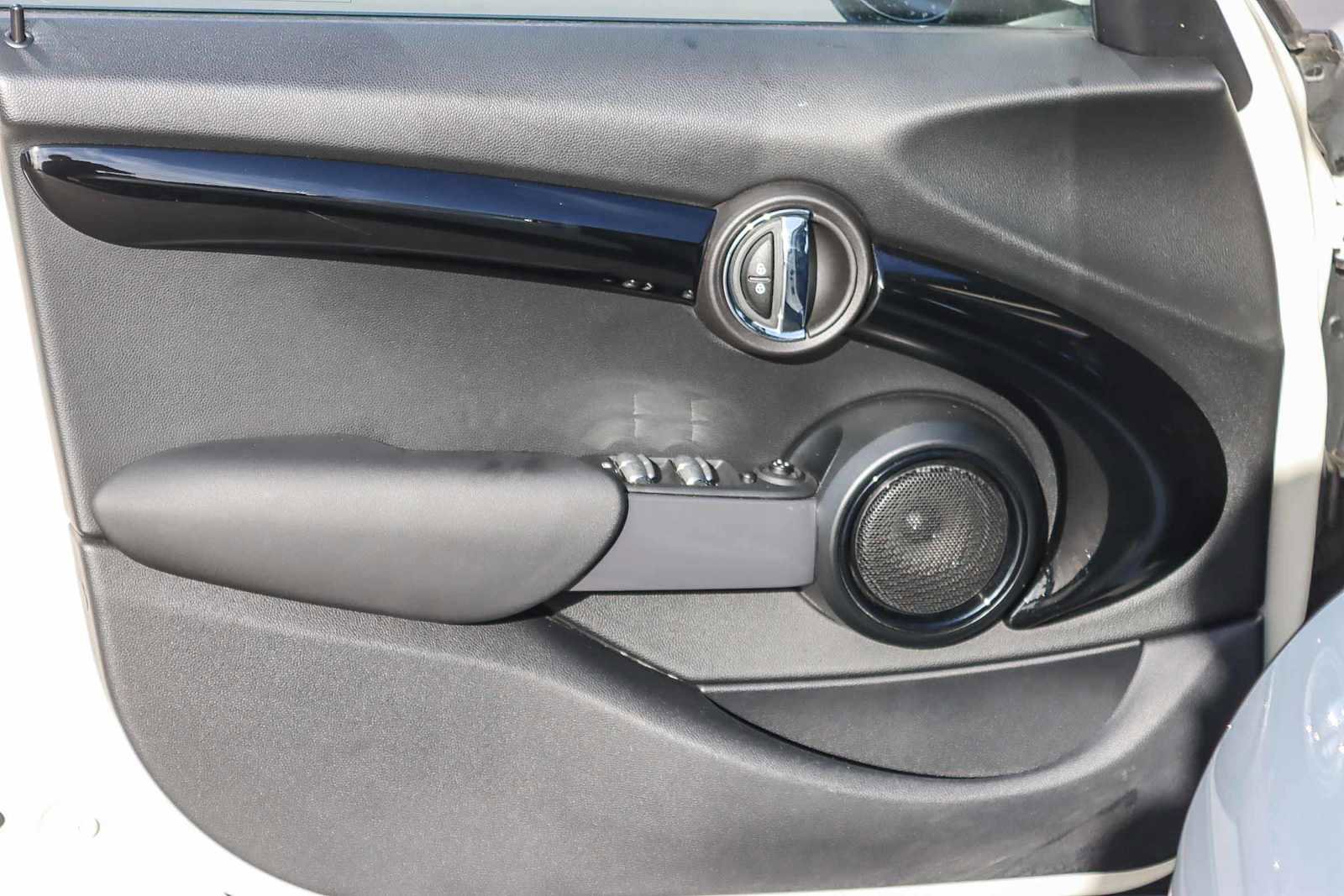 Used 2020 MINI Cooper S w/ Storage Package image 18