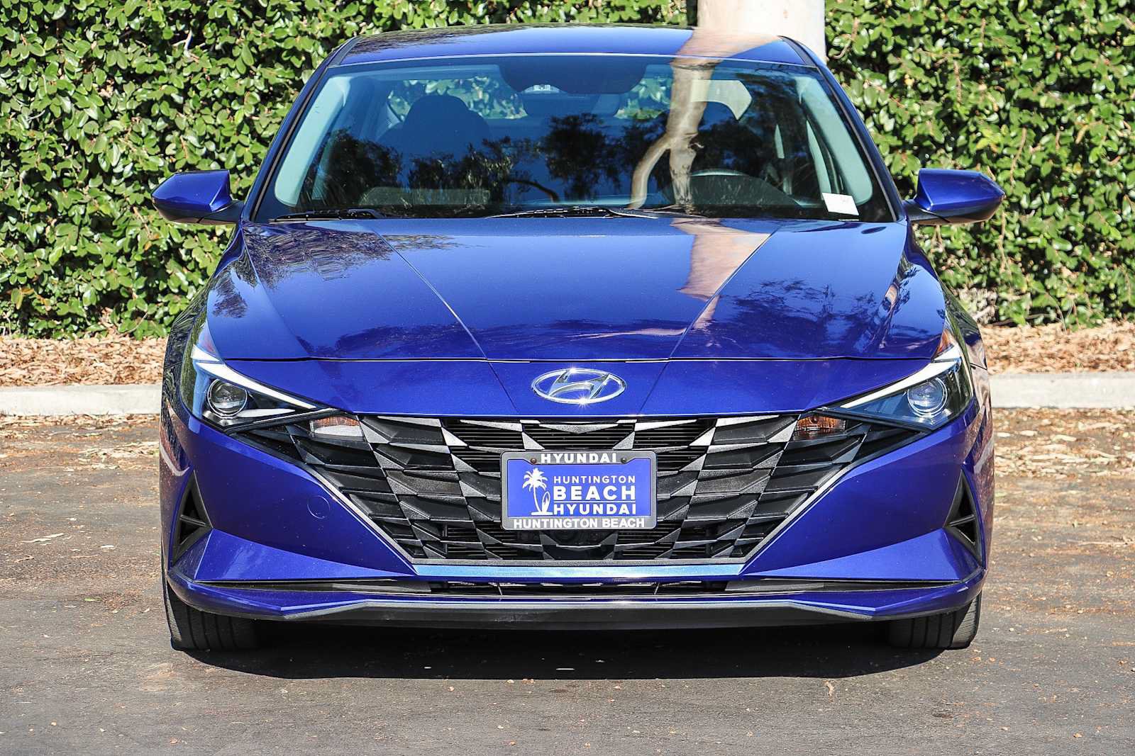Used 2023 Hyundai Elantra Blue FWD image 2