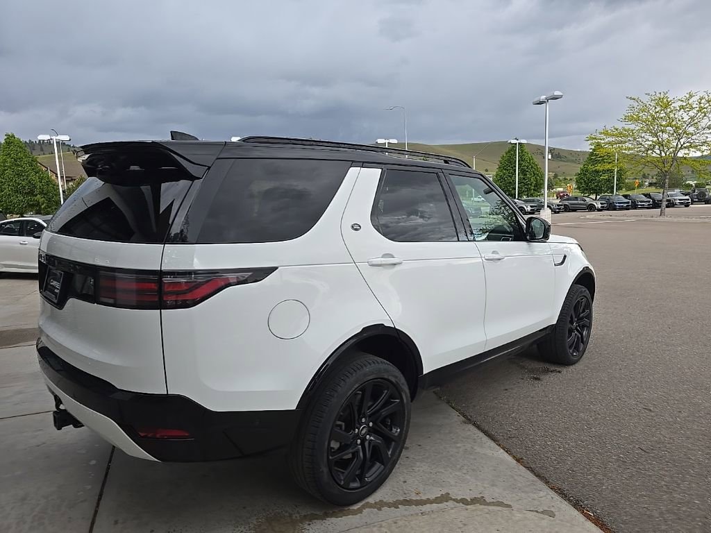 Used 2023 Land Rover Discovery S R-Dynamic AWD/4WD image 6