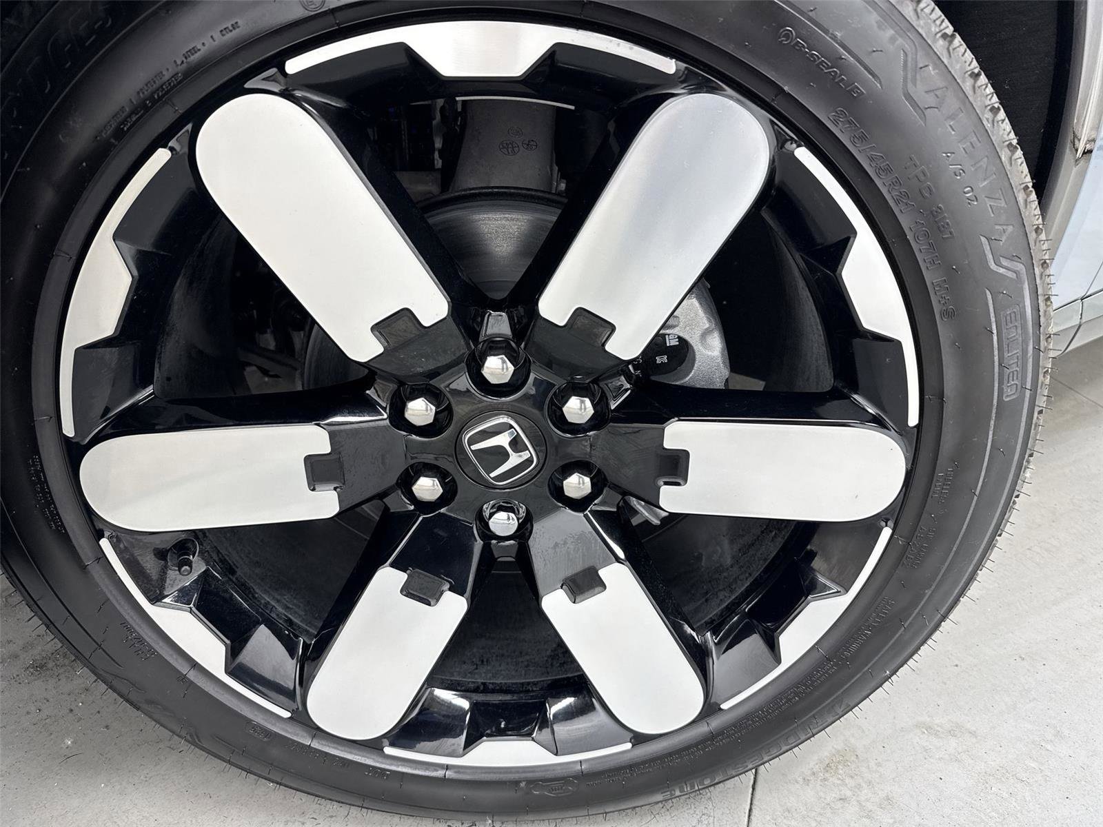 Certified 2025 Honda Prologue Elite image 10