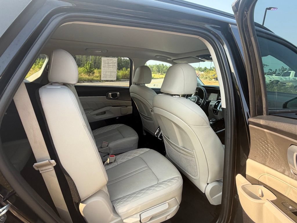 Used 2022 Kia Sorento SX FWD image 40