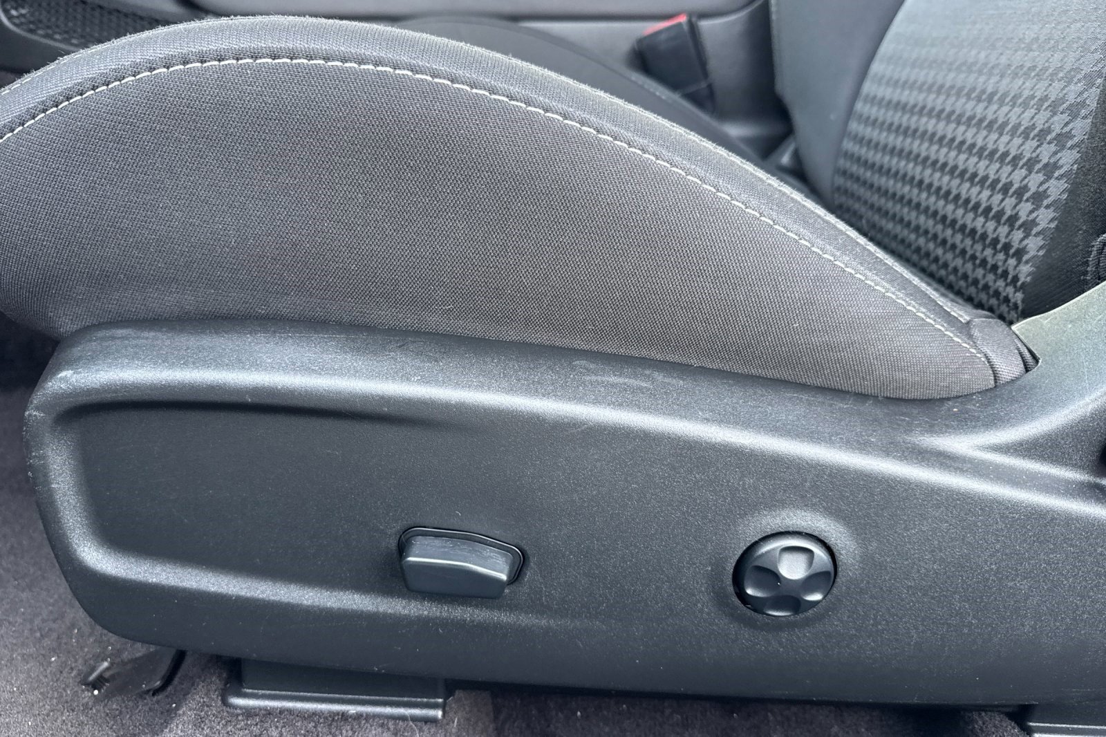 Used 2019 Dodge Challenger SRT Hellcat image 13